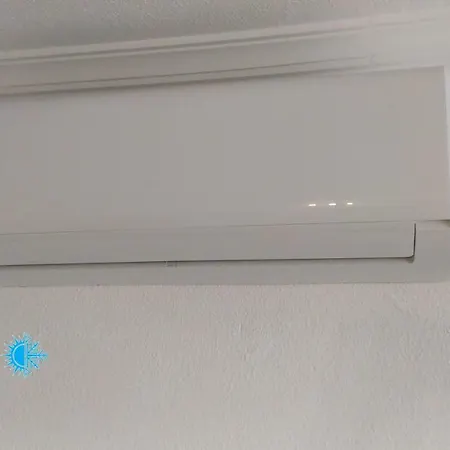 Aircon Pool View Nr Yumbo شقة